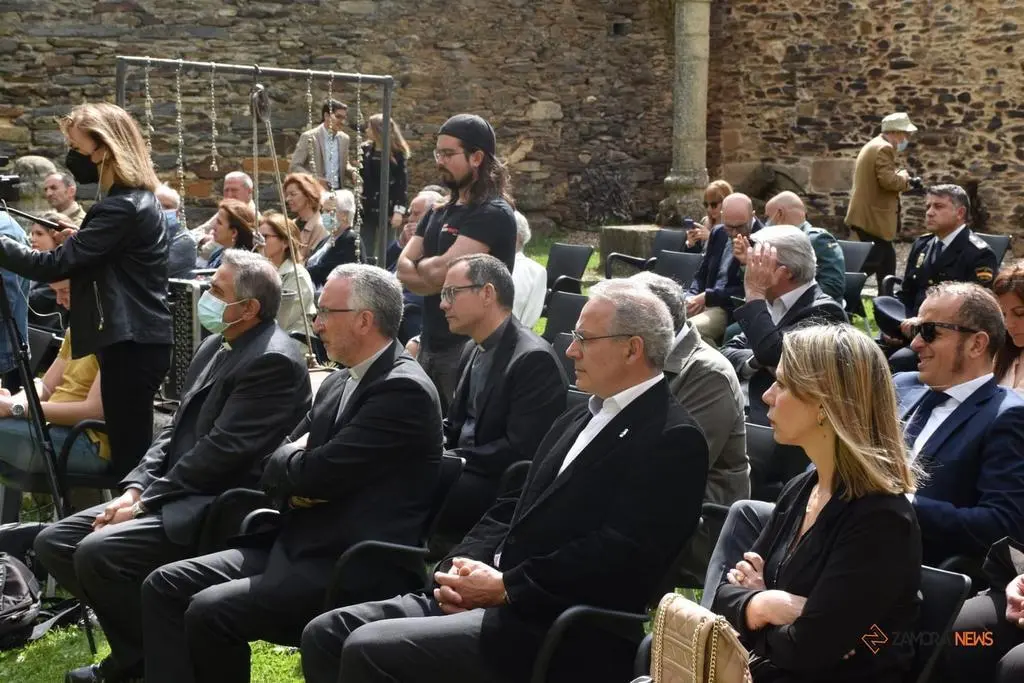 Inauguración SAUS exposición de arte religioso (10)