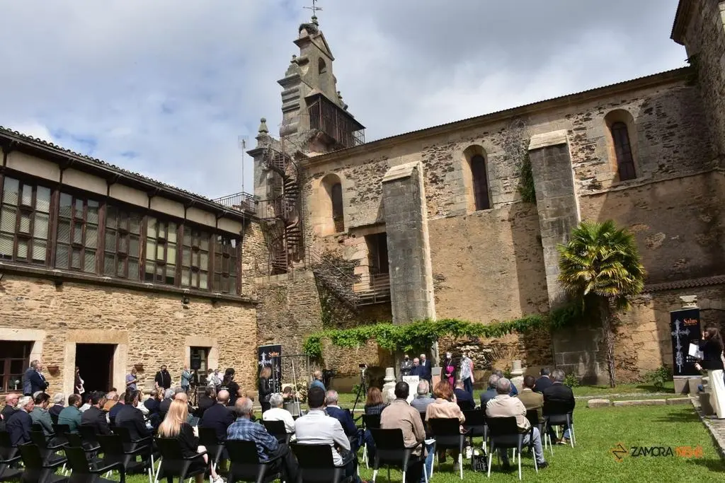 Inauguración SAUS exposición de arte religioso (11)