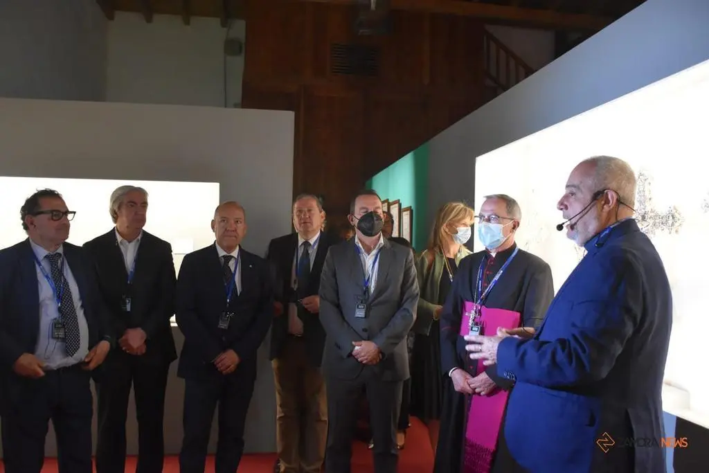 Inauguración SAUS exposición de arte religioso (24)