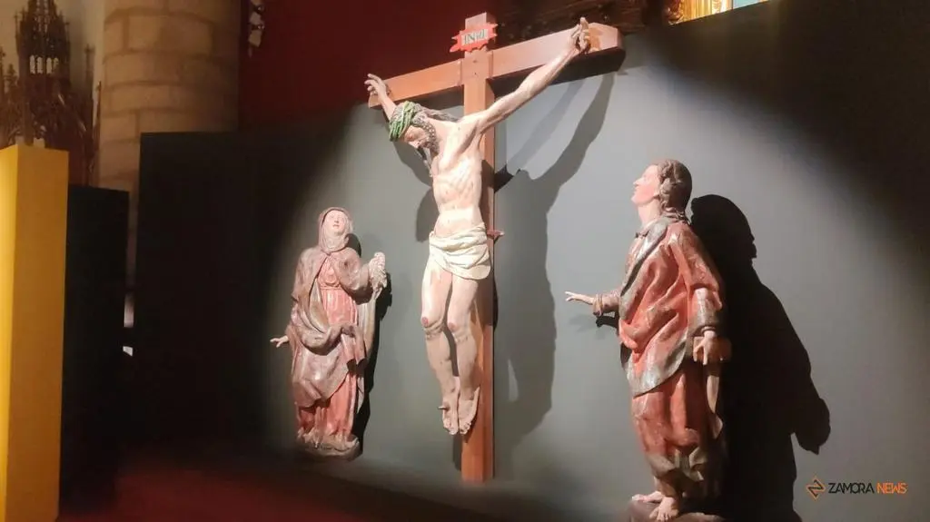 Inauguración SAUS exposición de arte religioso (50)