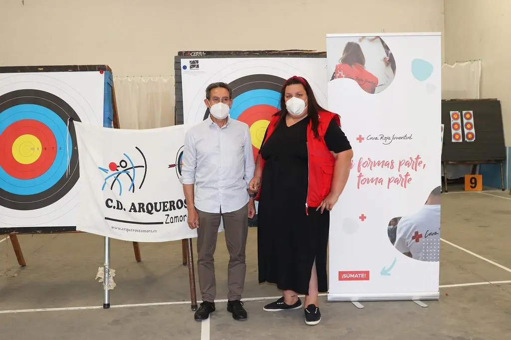 Firma convenio Cruz roja y Club Deportivo Arqueros zamora