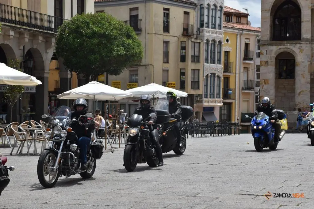 Motoristas solidarios con Ucrania (5)