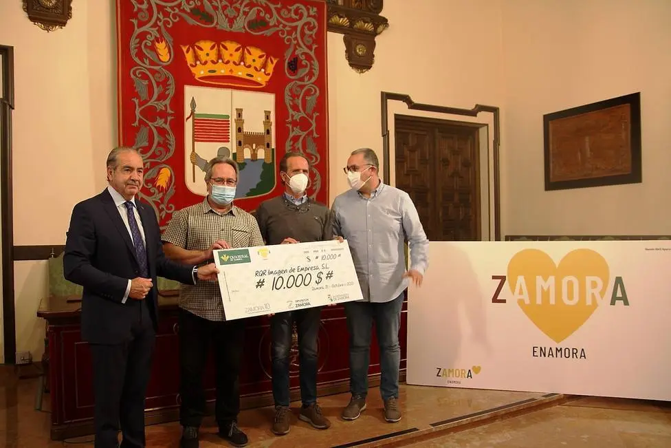 entrega_premio_marcazamora