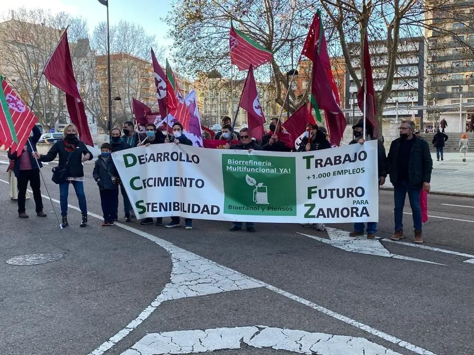 Manifestación Barcial: Fotografía Plataforma Pro Biorrefinerías de La Robla y Barcial del Barco