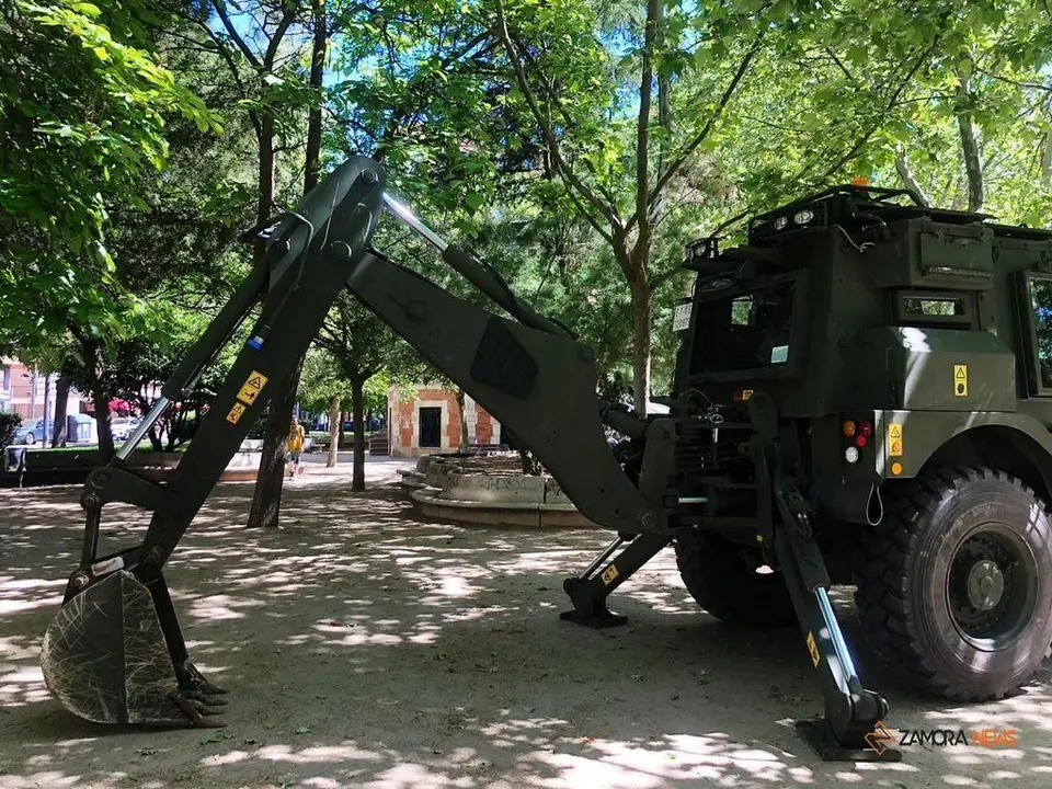 Exposici&oacute;n Fuerzas Armadas (19)