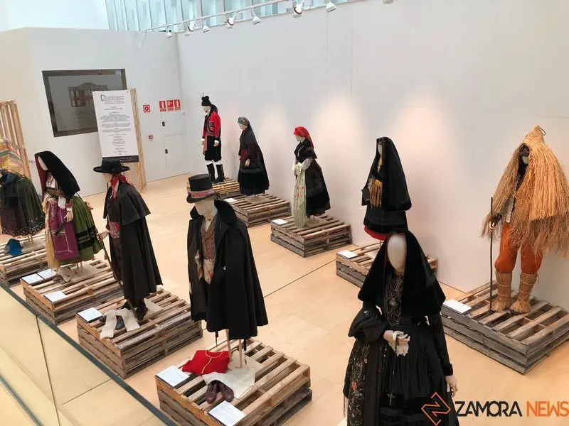 3INDUMENTARIATRADICIONAL 