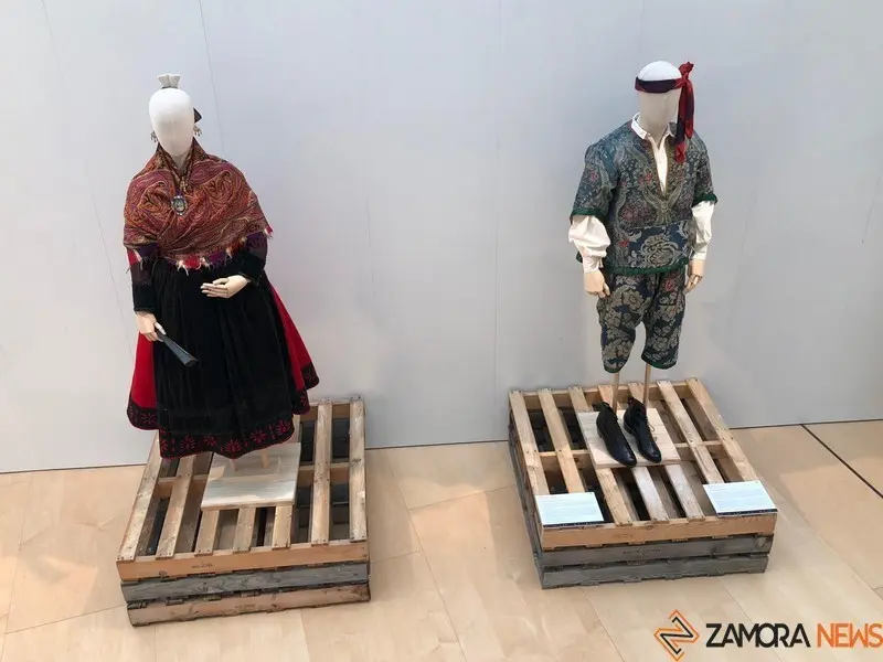 7INDUMENTARIATRADICIONAL 