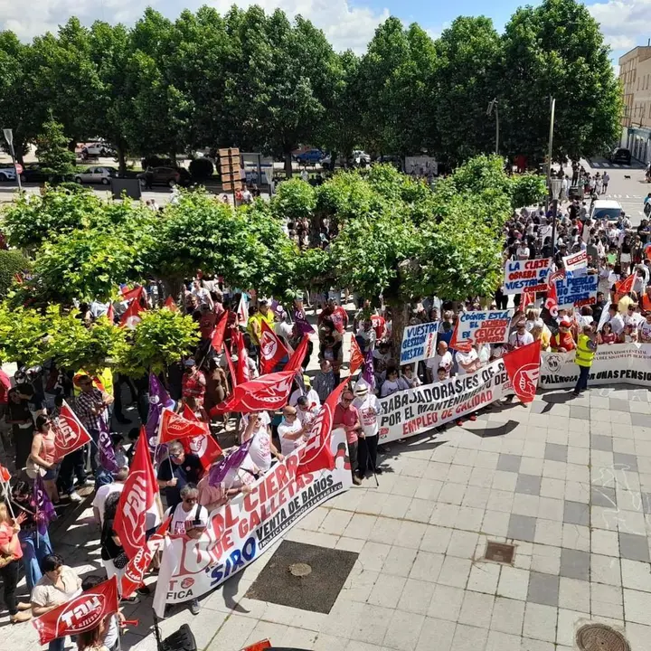 Protesta contra el cierre de la planta de Siro en Venta de Baños. Fotografía: Ayuntamiento de Venta de Baños