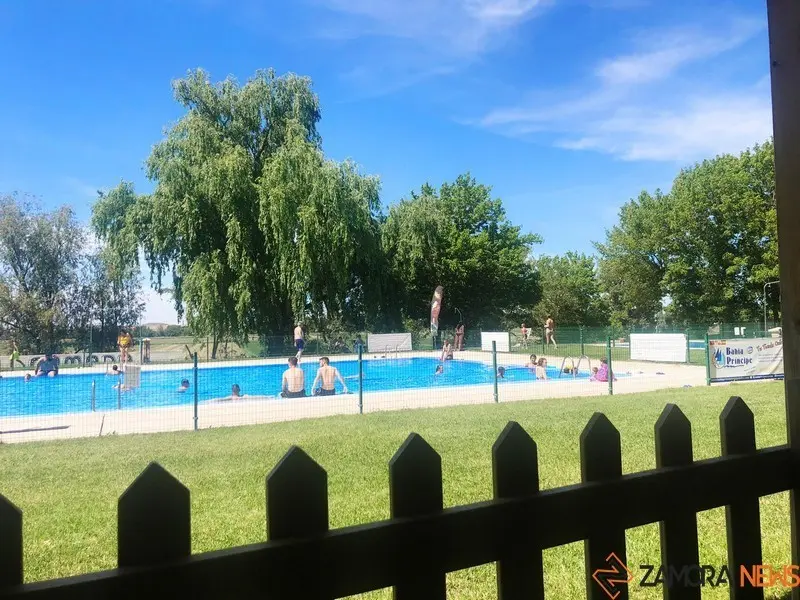 Piscina de Villaralbo