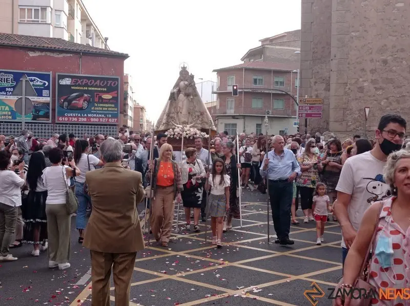 Procesión Virgen del Yermo (39)
