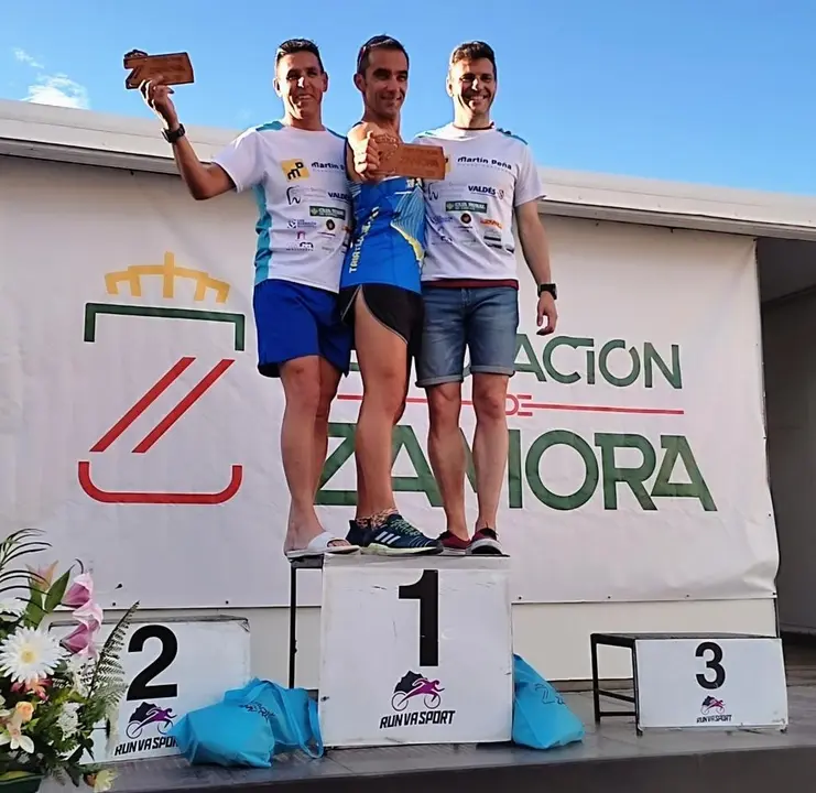 Primeros puestos para los atletlas del Club Triatlón Duero en el Cross Provincial