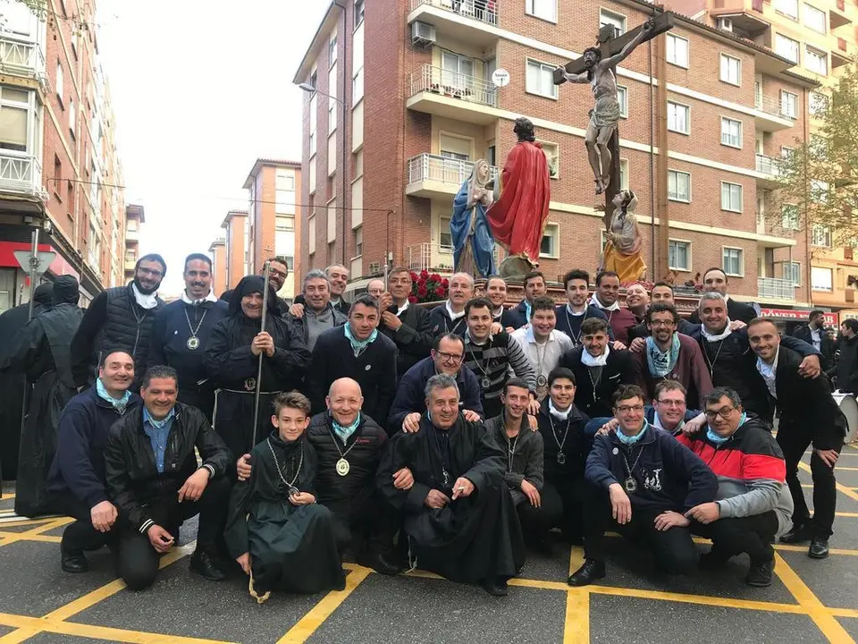 Hermanos de paso de "La Agonía"