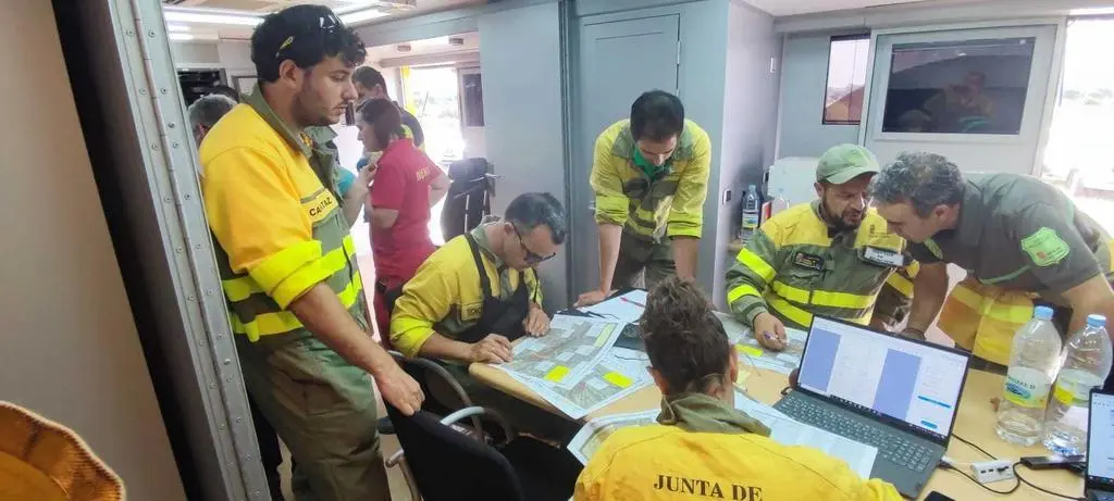 Archivo 
Coordinación del incendio  en Sierra de la Culebra desde PMA