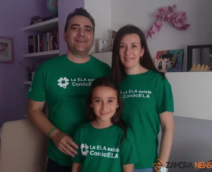 Anastasio con su mujer Maite y su hija Celia