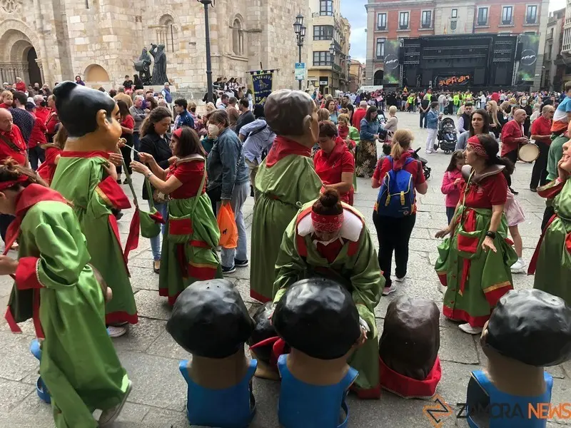 Desfile de peñas (19)