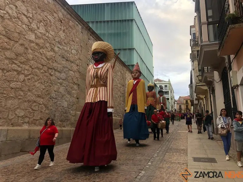Desfile de peñas (36)