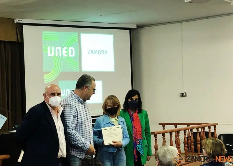 UNED (2)