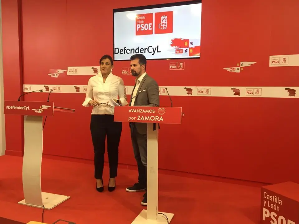 Ana Sánchez y Luis Tudanca en la sede del PSOE de Zamora