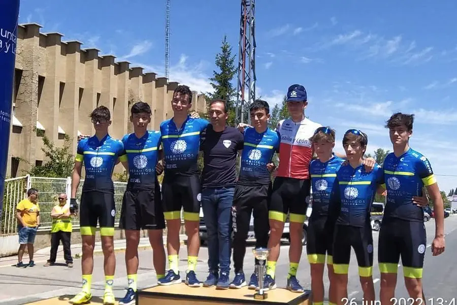 Podium Cuella Cto CyL Globalia-Bodega Perahigos (1)
