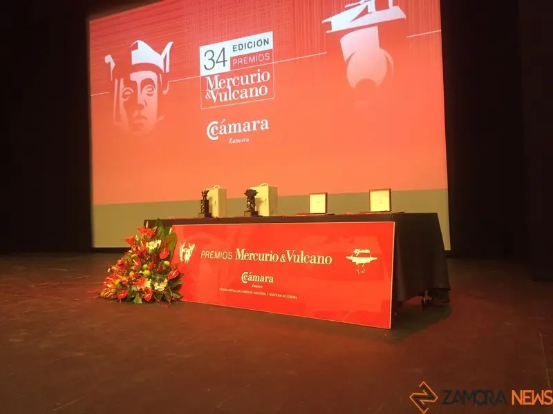 8premiosmercurioyvulvano