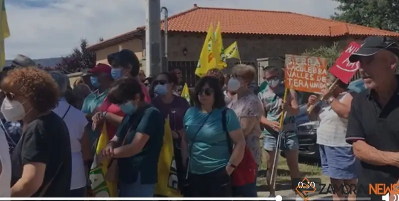 Manifestación en Villardeciervos