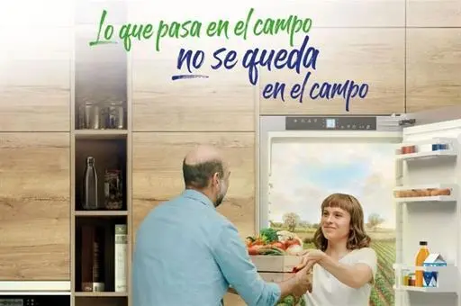 Imagen de la Campaña de información sobre la PAC "Lo que pasa en el campo no se queda en el campo"