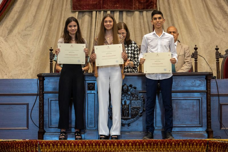 USAL premios vía Salamancartvaldia.es