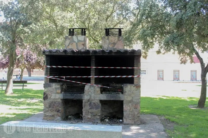 Barbacoa instalada en la ciudad. Foto Interbenavente