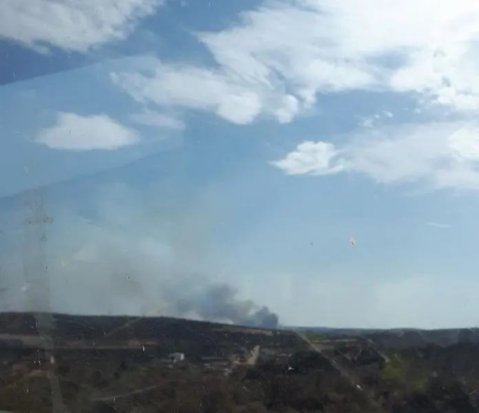 Columna de humo en Vegalatrave