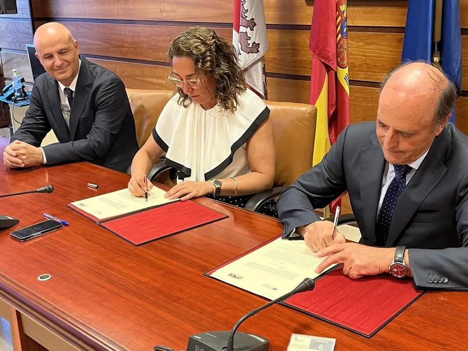 Firma convenio SCAYLE-ITCL