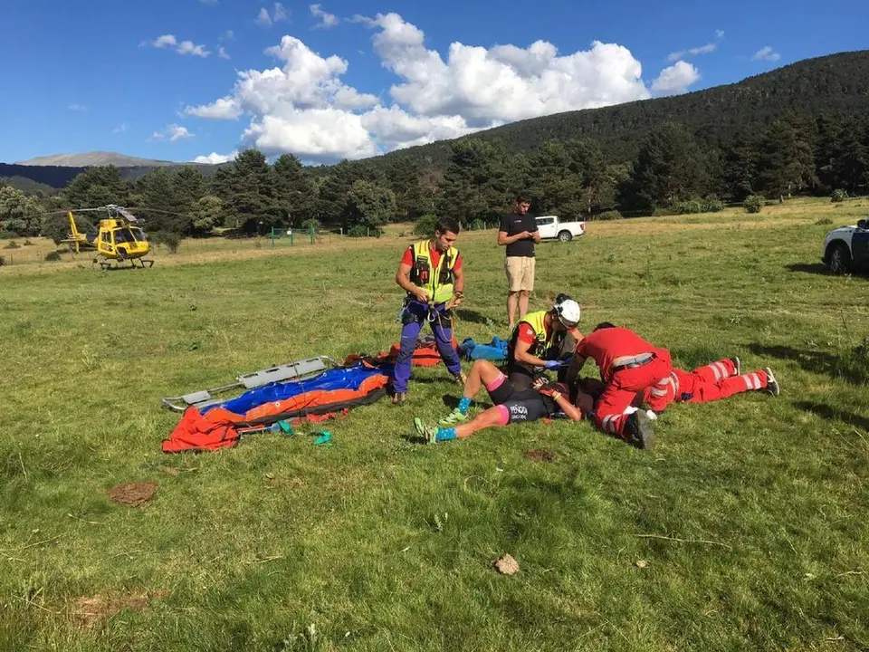 Rescate de ciclista en la montaña JCYL