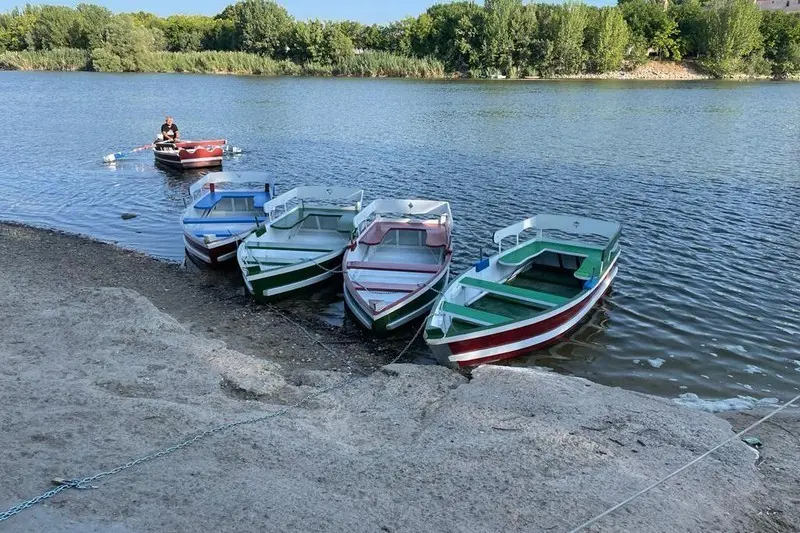 Las nuevas barcas para cruzar el río