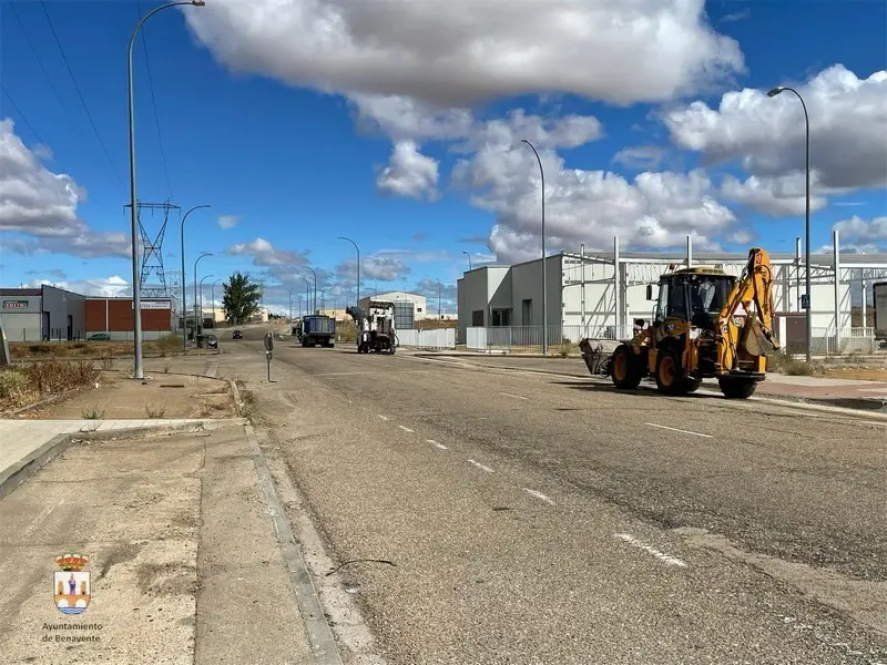 Trabajos de pavimentación en Benavente