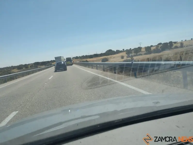 N-122,  a su paso por Muelas del Pan
