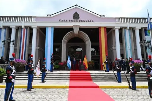 Recibimiento a Pedro sánchez en Honduras