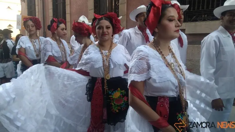 El grupo de México en el Desfile de los pueblos