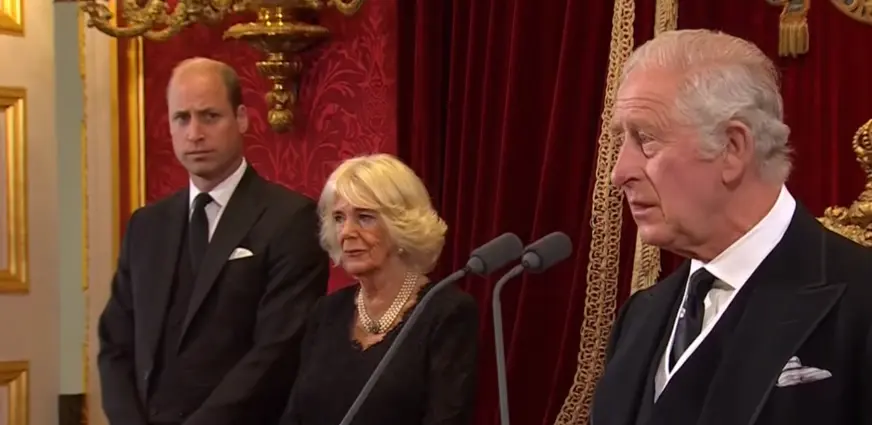 Acto de proclamación de Carlos III como nuevo monarca de Inglaterra