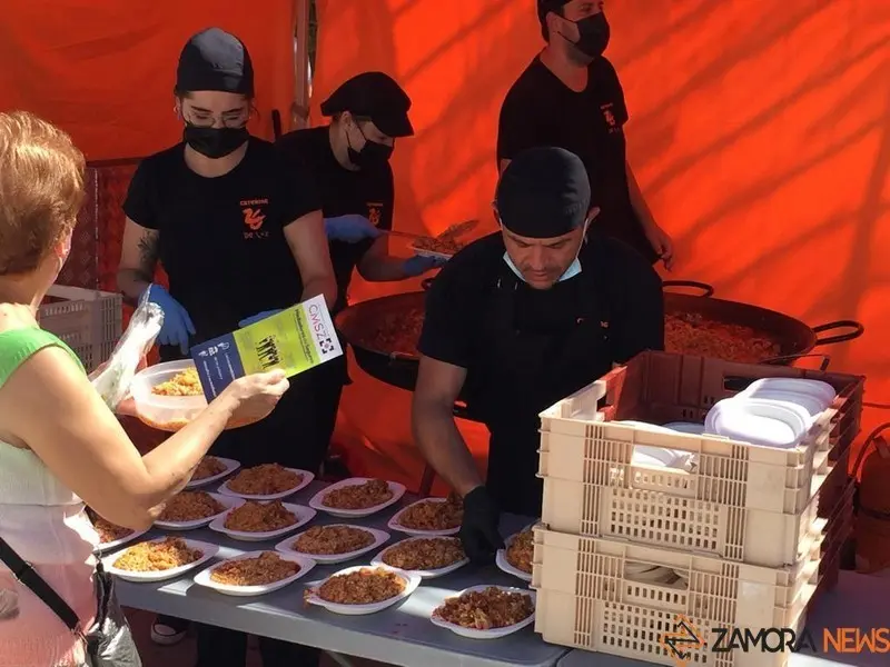 Comida solidaria (26)
