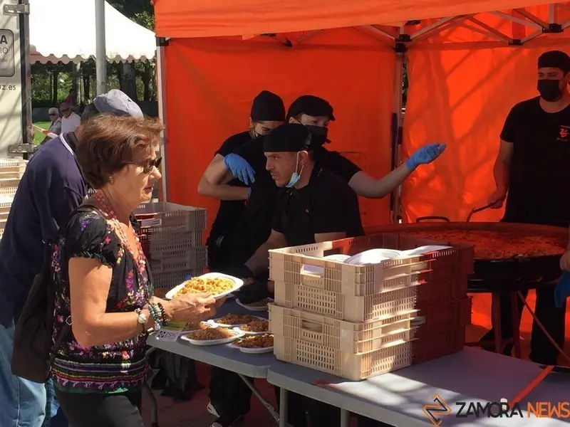 Comida solidaria (34)