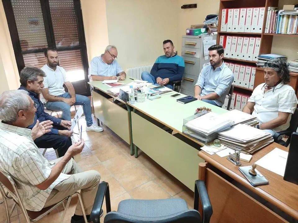 PSOE Zamora. Reunión UGT-PSOE Plan Tierra de Campos en Tapioles Septiembre 2022