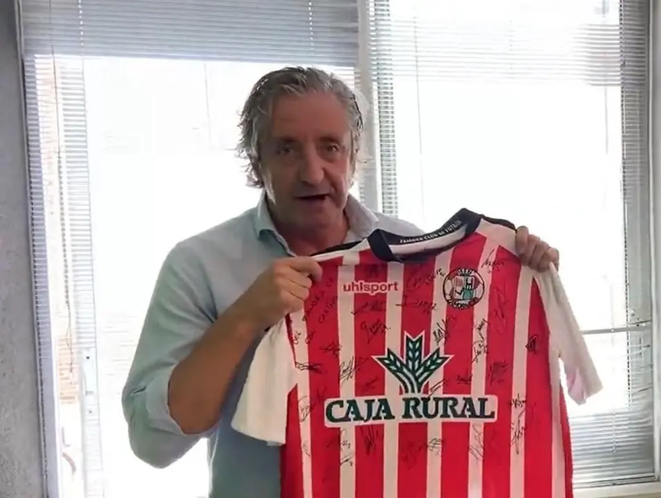 Josep Pedrerol con la camiseta del Zamora