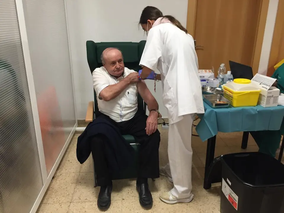 Cuarta dosis de la Covid en la residencia de Los Tres Árboles