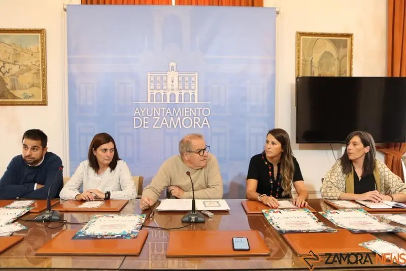 Presentación el Ayuntamiento de Zamora del mercado de tendencias La Ventana. Foto Marcos Vicente