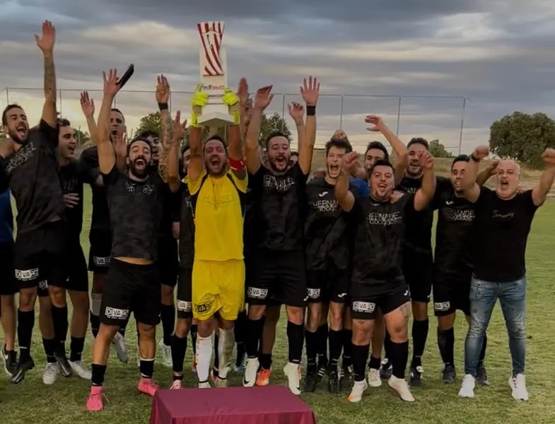 El Venialbo celebra la Supercopa