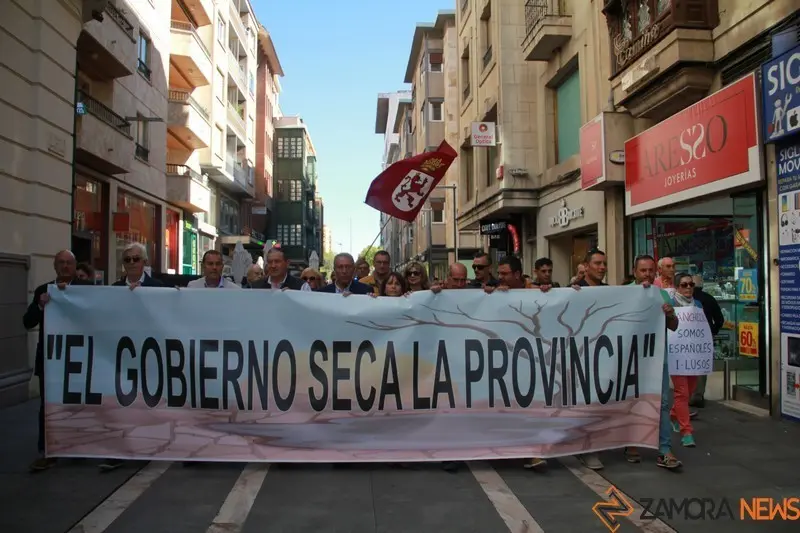 protesta Municipios Ribereños contra el desembalse de la cuenca de Ricobayo y Almendra (4)