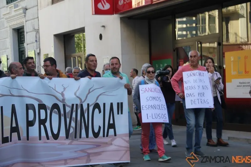 protesta Municipios Ribereños contra el desembalse de la cuenca de Ricobayo y Almendra (9)