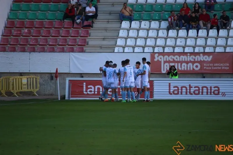 Zamora CF - SD Compostela (17)