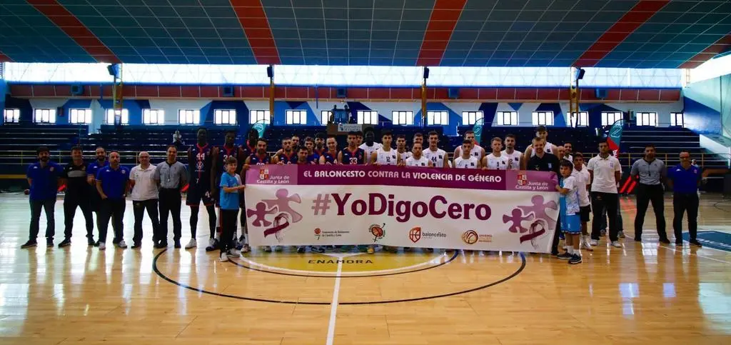 El Zamora Enamora y el CB Tizona Burgos  se suman a la condena de la violencia de género. Fotografía: @FBCyL