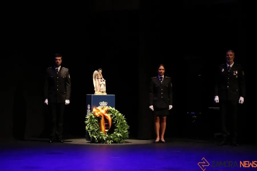 25policíaNacional