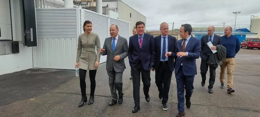 Consejero de Economía y Hacienda con la delegada territorial